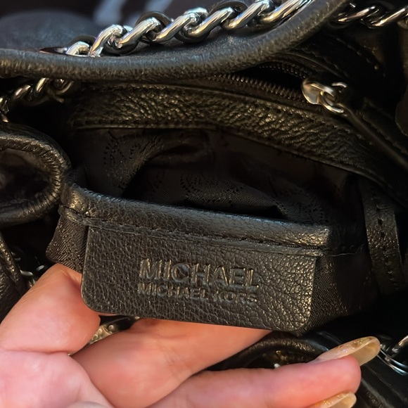 Leather bucket MK bag - Picture 5 of 8